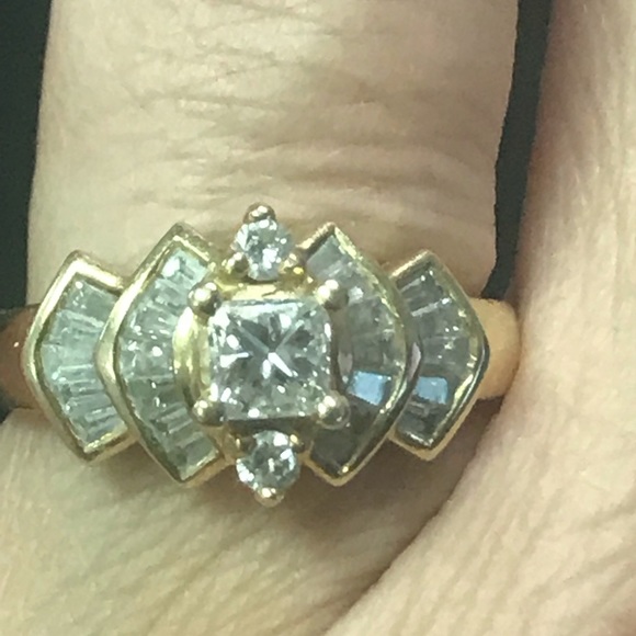 Diamond ring - Picture 3 of 4